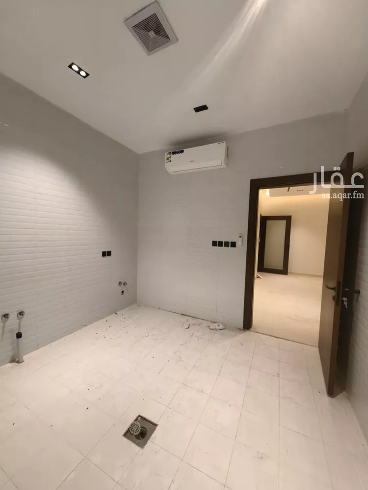 دور للإيجار في شارع إسماعيل البزاز, حي عكاظ, مدينة الرياض, منطقة الرياض صورة 3