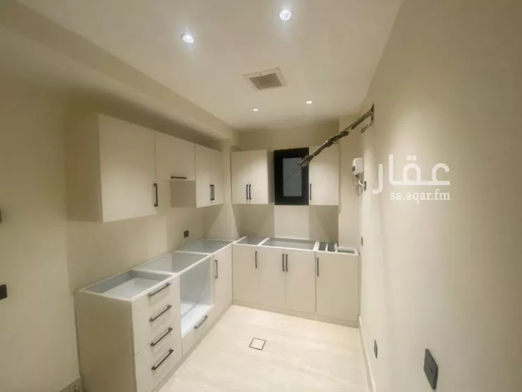 شقة للبيع في شارع عبدالله الخرجي, حي الملقا, مدينة الرياض, منطقة الرياض 10