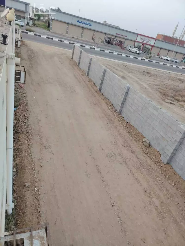 أرض للإيجار في شارع الأمير سلطان بن عبد العزيز , حي النهضة, مدينة بيش, منطقة جازان صورة 3