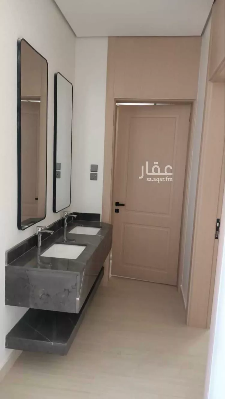 Floor for Sale in Riyadh Ash Sharq 9