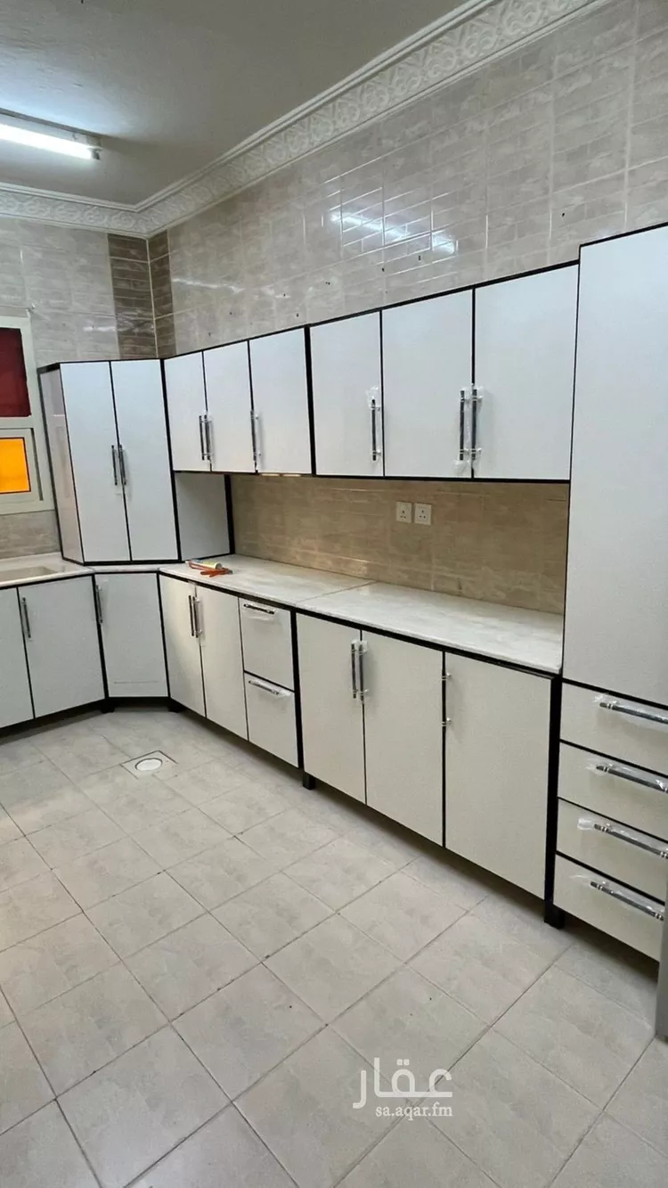 شقة للإيجار في شارع ميناء الاحمدي, حي إشبيلية, مدينة الرياض, منطقة الرياض صورة 2