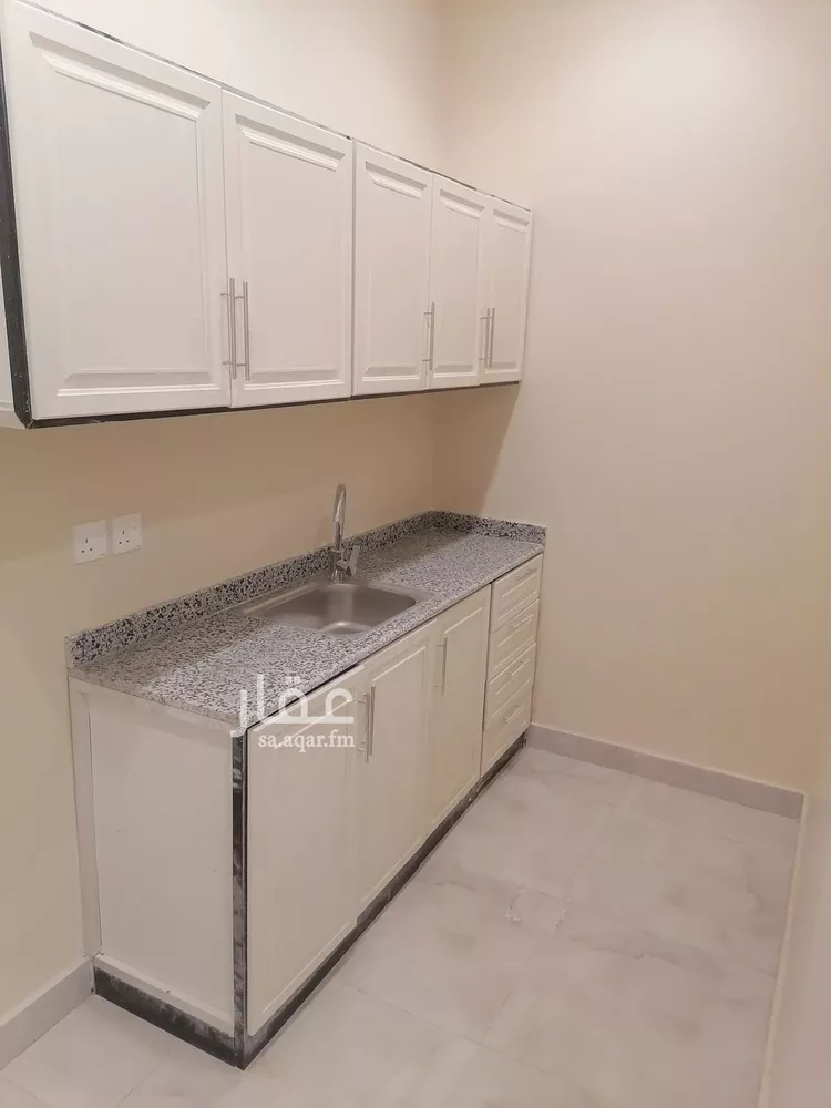 شقة للإيجار في شارع إبراهيم بن الأحمدي, حي القيروان, مدينة الرياض, منطقة الرياض صورة 2