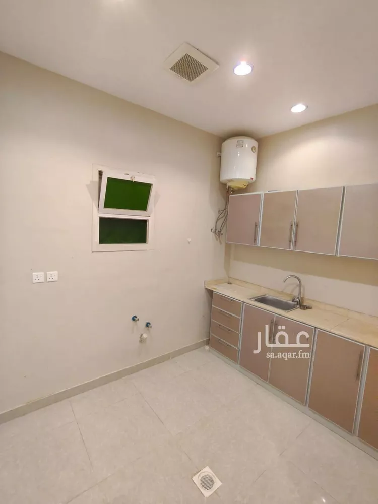 شقة للإيجار في شارع ابراهيم بن الاحمدي, حي القيروان, مدينة الرياض, منطقة الرياض 6