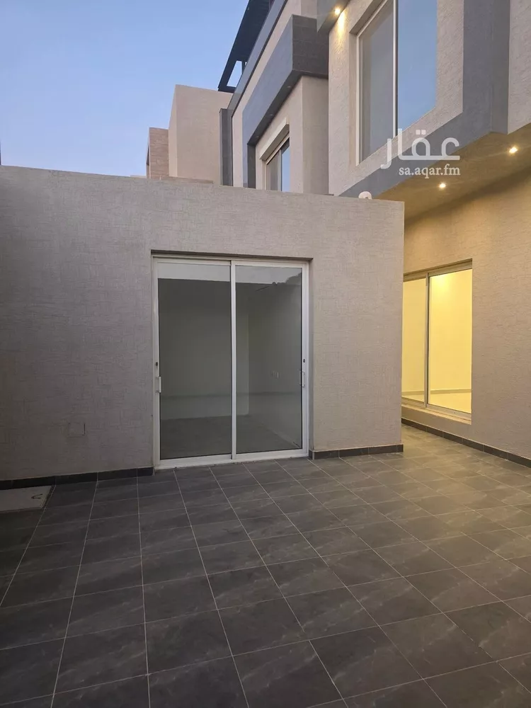 فيلا للبيع في شارع معتوق بن أبي البقاء, حي العارض, مدينة الرياض, منطقة الرياض