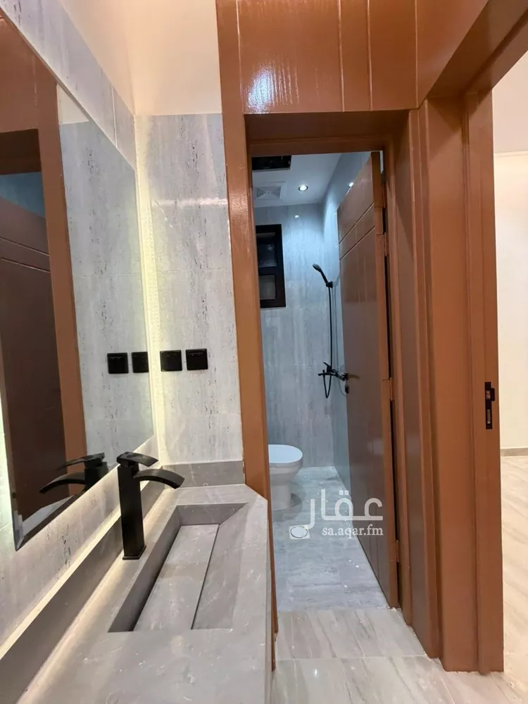 فيلا للبيع في شارع ابن خزرج, حي العريجاء الغربي, مدينة الرياض, منطقة الرياض صورة 2