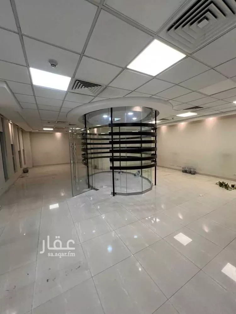 مكتب تجاري للإيجار في شارع طريق الملك فهد الفرعي, حي الصحافة, مدينة الرياض, منطقة الرياض صورة 4