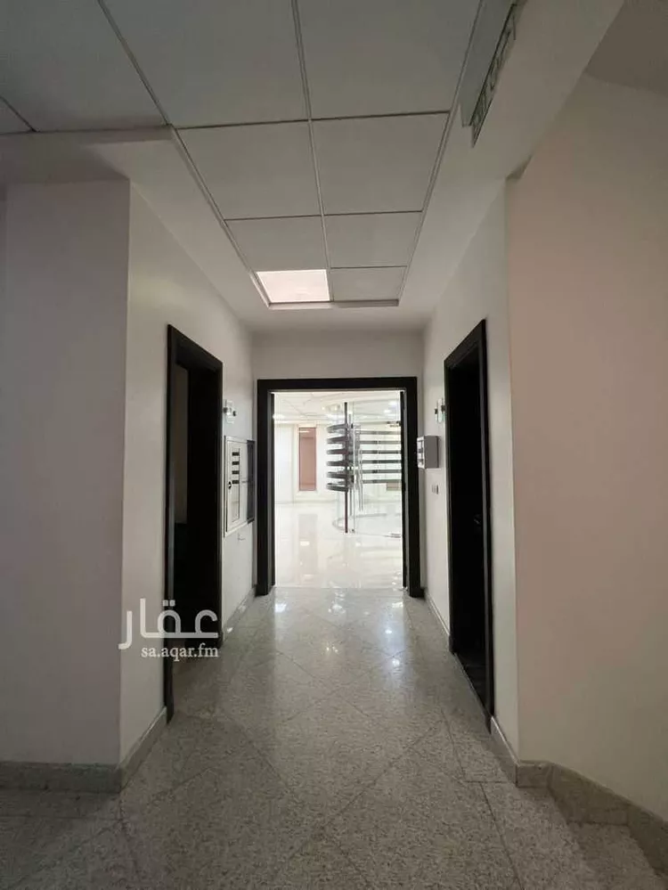 مكتب تجاري للإيجار في شارع طريق الملك فهد الفرعي, حي الصحافة, مدينة الرياض, منطقة الرياض صورة 3