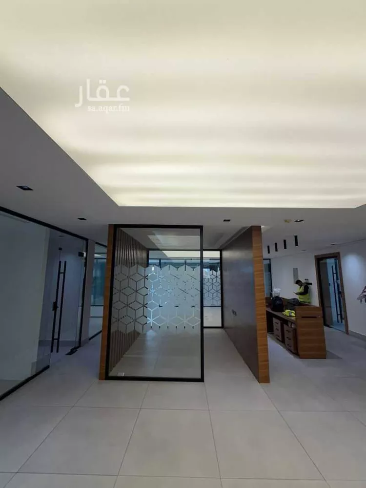 مكتب تجاري للإيجار في شارع الامير نايف بن عبدالعزيز, حي الملك فهد, مدينة الرياض, منطقة الرياض