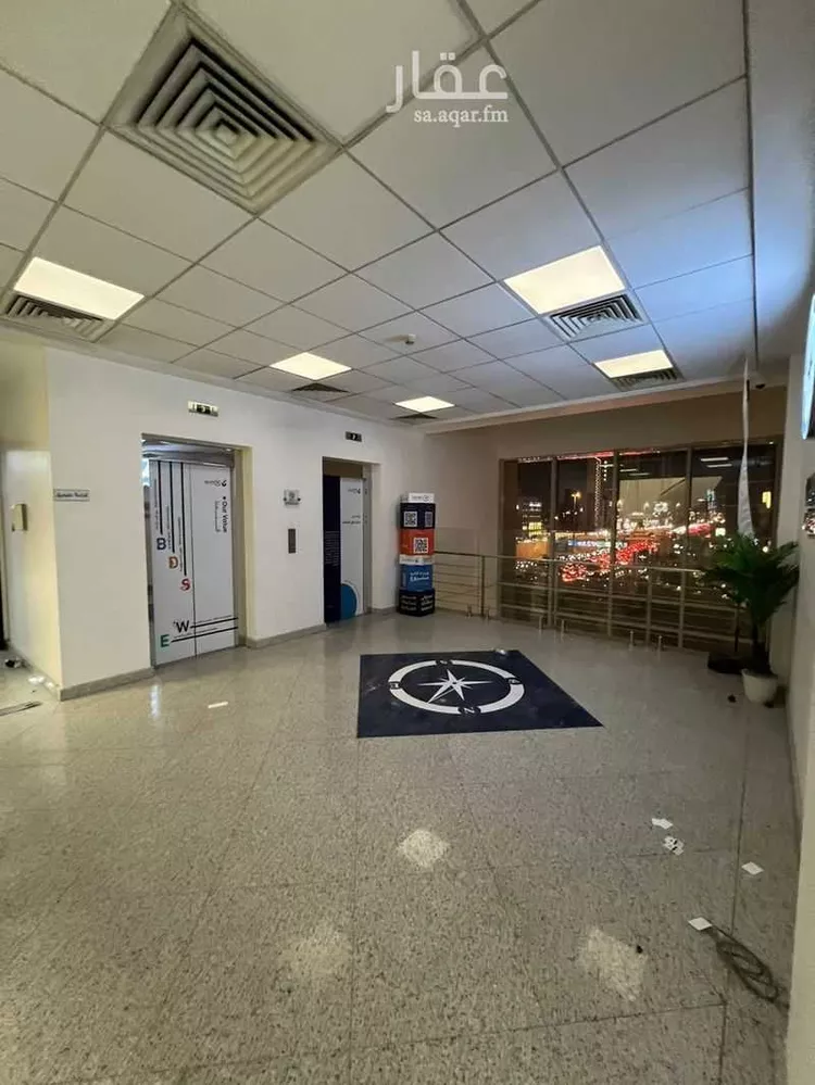 مكتب تجاري للإيجار في شارع طريق الملك فهد الفرعي, حي الصحافة, مدينة الرياض, منطقة الرياض صورة 2