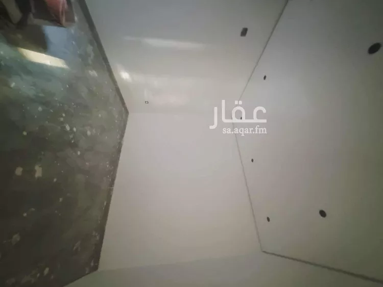 شقة للبيع في شارع الصنوان, حي إشبيلية, مدينة الرياض, منطقة الرياض صورة 2