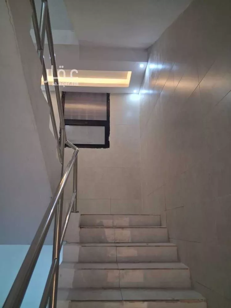 عمارة للبيع في شارع حائل, حي الثقبة, مدينة الخبر, المنطقة الشرقية