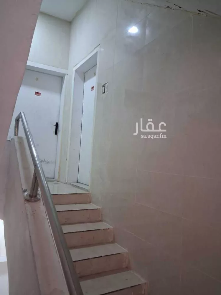 عمارة للبيع في شارع العلا, حي الثقبة, مدينة الخبر, المنطقة الشرقية صورة 2