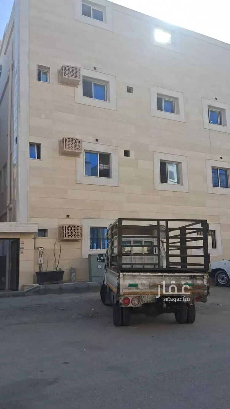 عمارة للبيع في شارع العلا, حي الثقبة, مدينة الخبر, المنطقة الشرقية 1 صورة