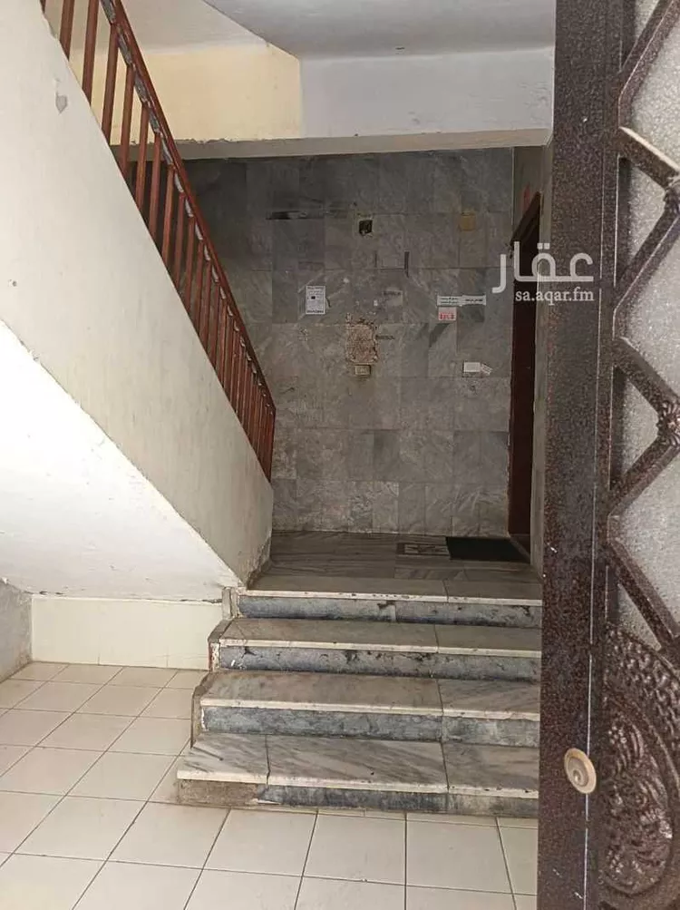 عمارة للبيع في شارع ثابت اليمني, حي العزيزية, مدينة جدة, منطقة مكة المكرمة صورة 5