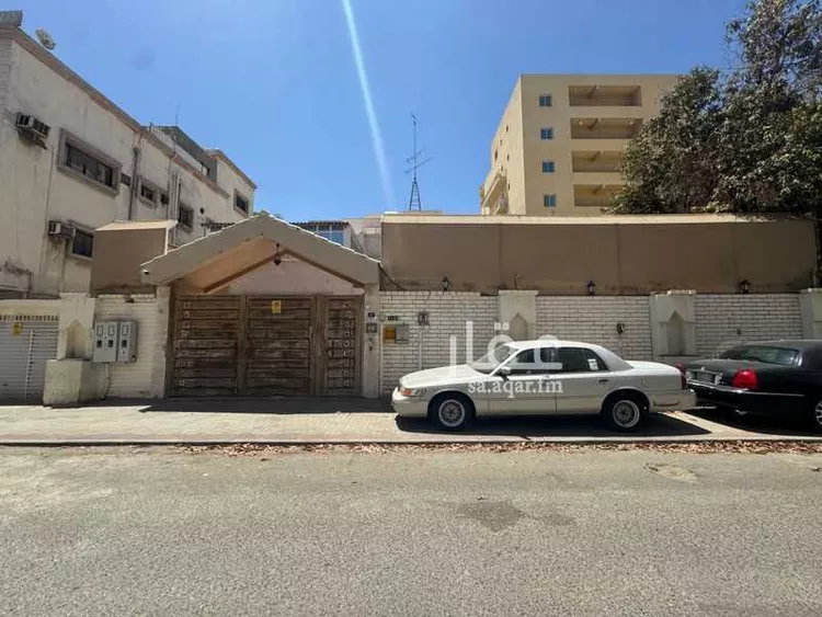 أرض للبيع في شارع عبدالرحمن ابن العباس, حي البوادي, مدينة جدة, منطقة مكة المكرمة