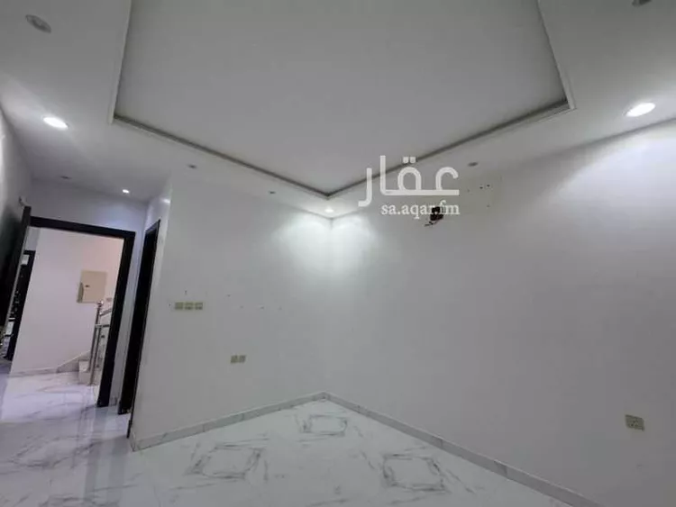 فيلا للبيع في شارع طلحة الصالحاني, حي عكاظ, مدينة الرياض, منطقة الرياض