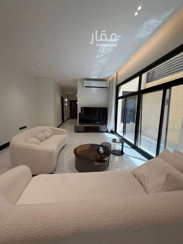 Floor for Sale in Riyadh Dhahrat Namar
