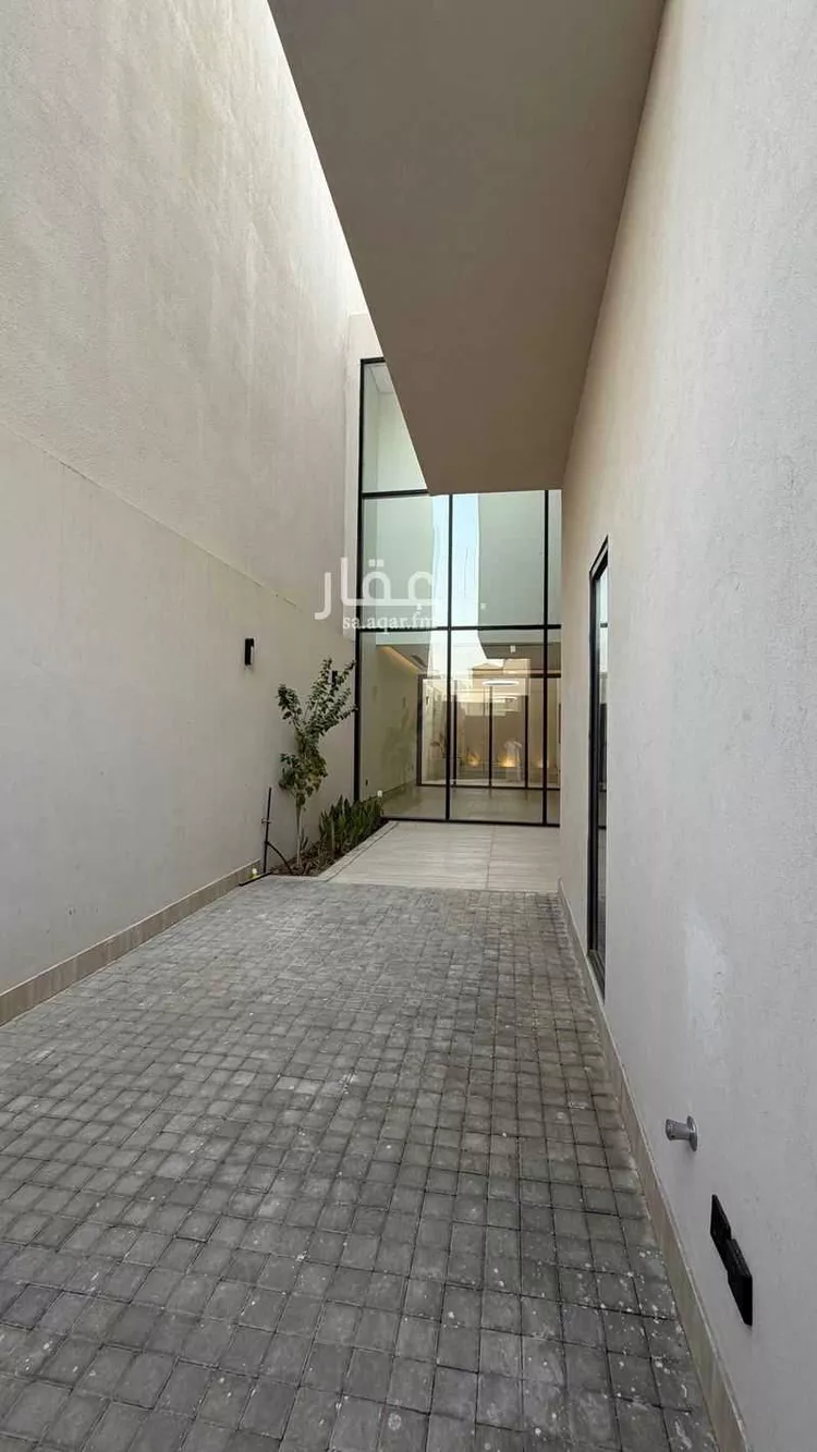 Villa for Sale in Riyadh Al Mahdiyah صورة 3
