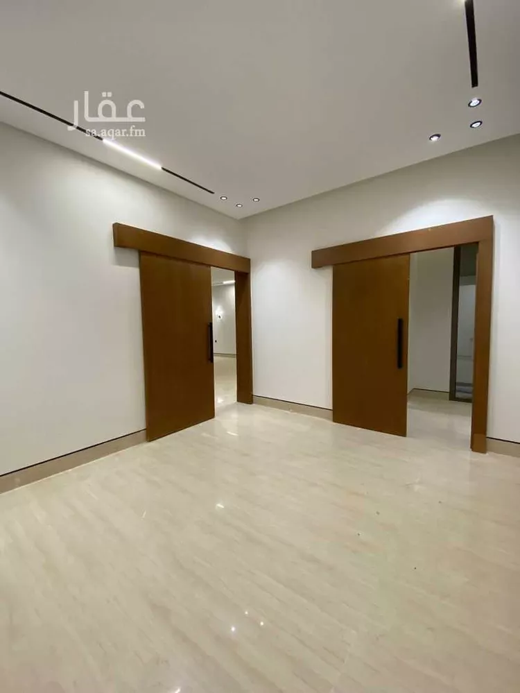 فيلا للبيع في شارع عبدالجبار بن الورد, حي المهدية, مدينة الرياض, منطقة الرياض صورة 2