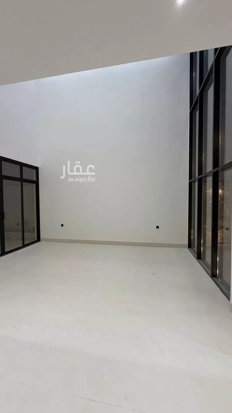 فيلا للبيع في شارع فؤاد محمد عمر توفيق, حي المهدية, مدينة الرياض, منطقة الرياض 24
