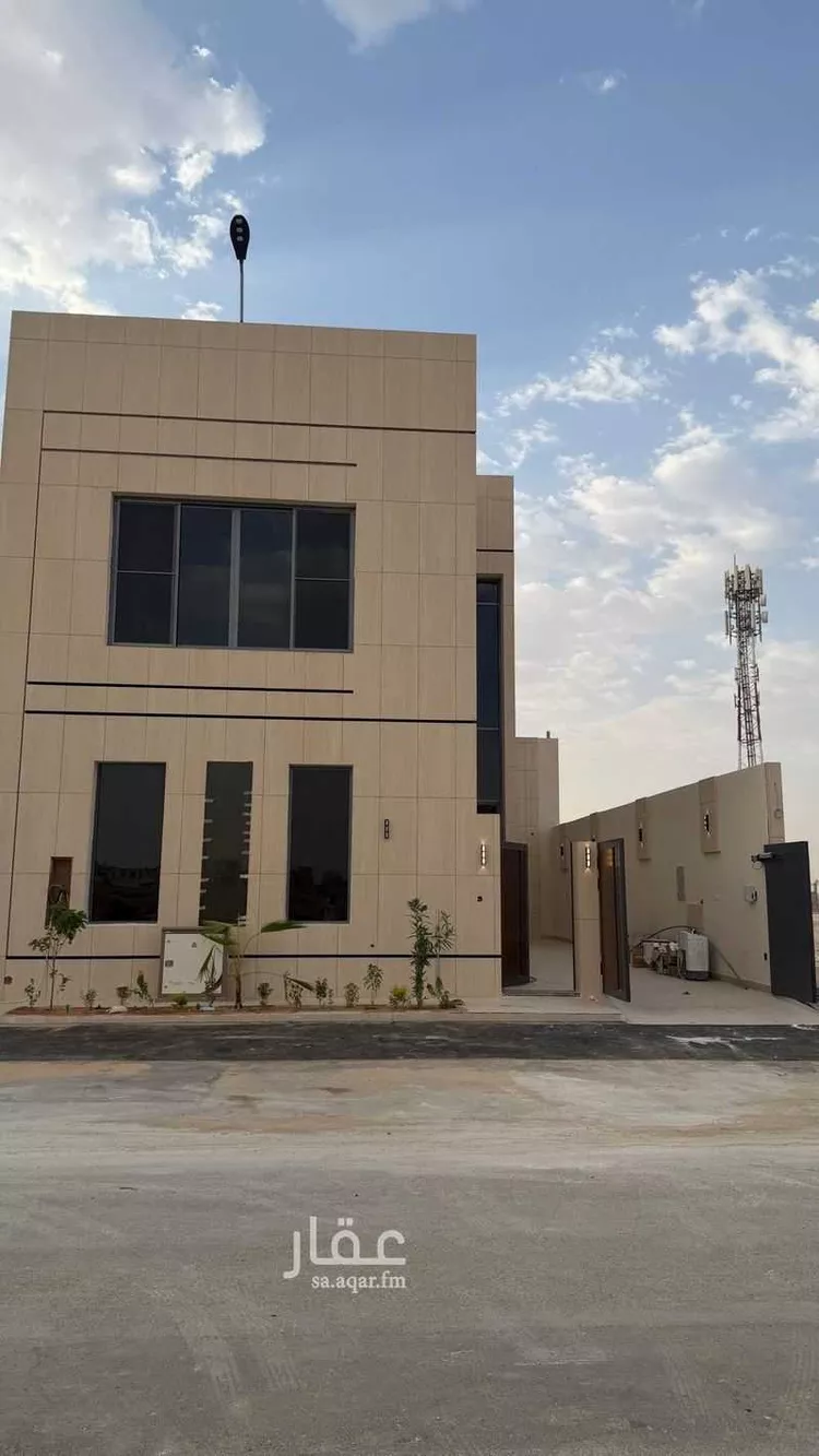 فيلا للبيع في شارع فؤاد محمد عمر توفيق, حي المهدية, مدينة الرياض, منطقة الرياض صورة 3