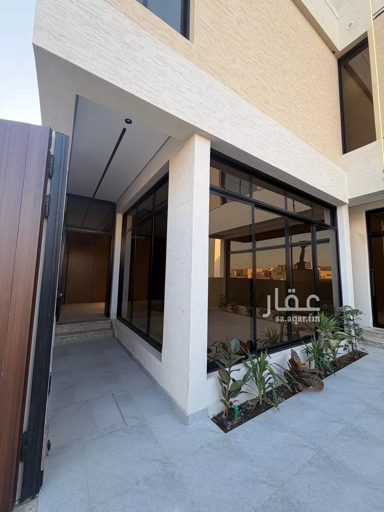 فيلا للبيع في شارع عبداللطيف بن المبارك, حي المهدية, مدينة الرياض, منطقة الرياض صورة 5