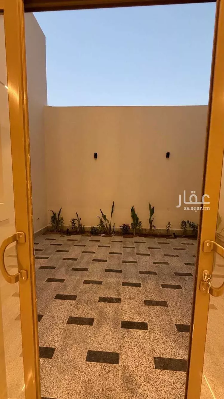 Villa for Sale in Riyadh Al Mahdiyah 10