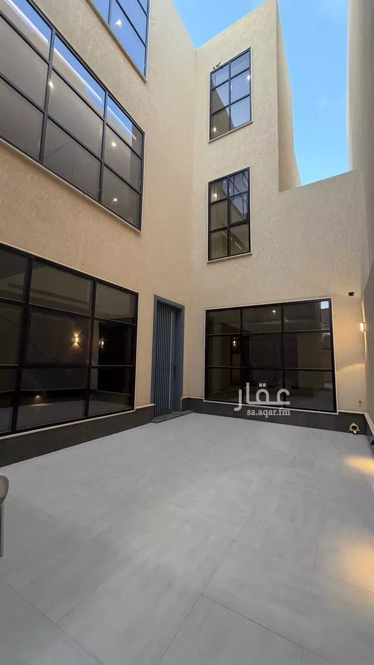 فيلا للبيع في شارع محمد بن زين العابدين, حي المهدية, مدينة الرياض, منطقة الرياض 7