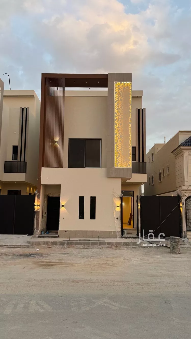 Villa for Sale in Riyadh Al Mahdiyah