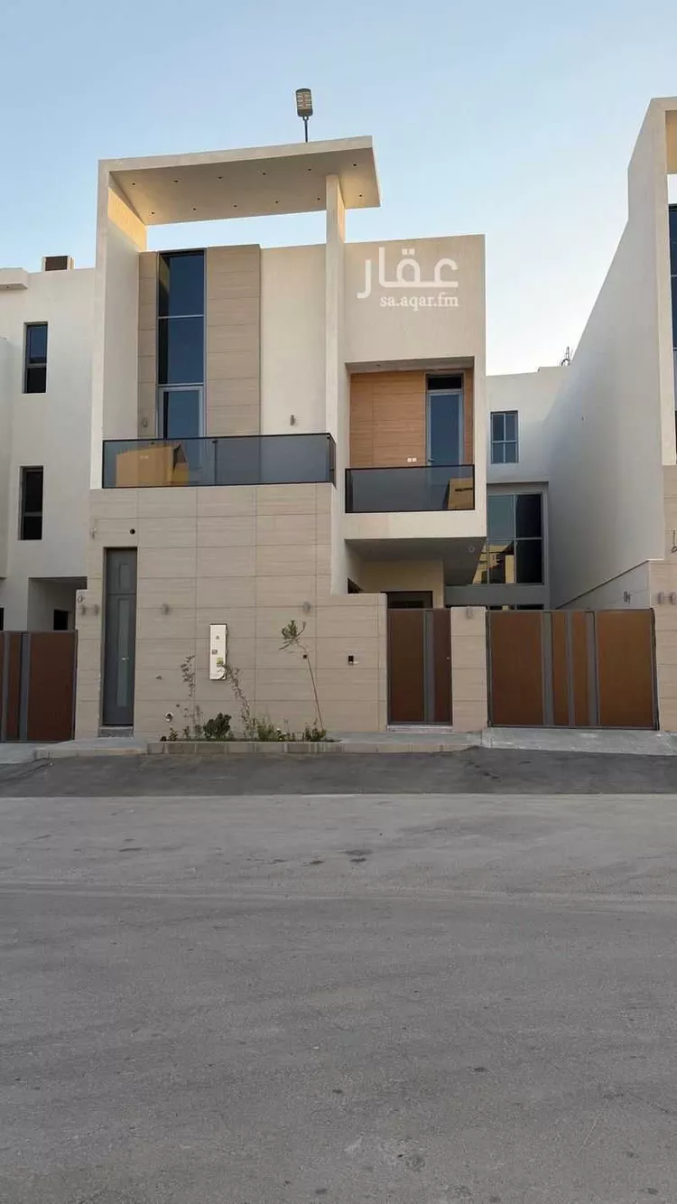 فيلا للبيع في شارع ابن صدقة الغرافي, حي المهدية, مدينة الرياض, منطقة الرياض صورة 2