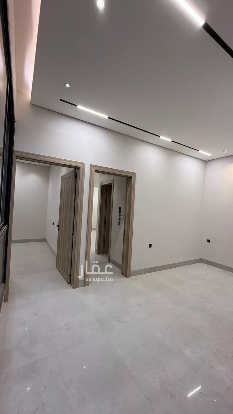 فيلا للبيع في شارع عبداللطيف بن المبارك, حي المهدية, مدينة الرياض, منطقة الرياض صورة 5