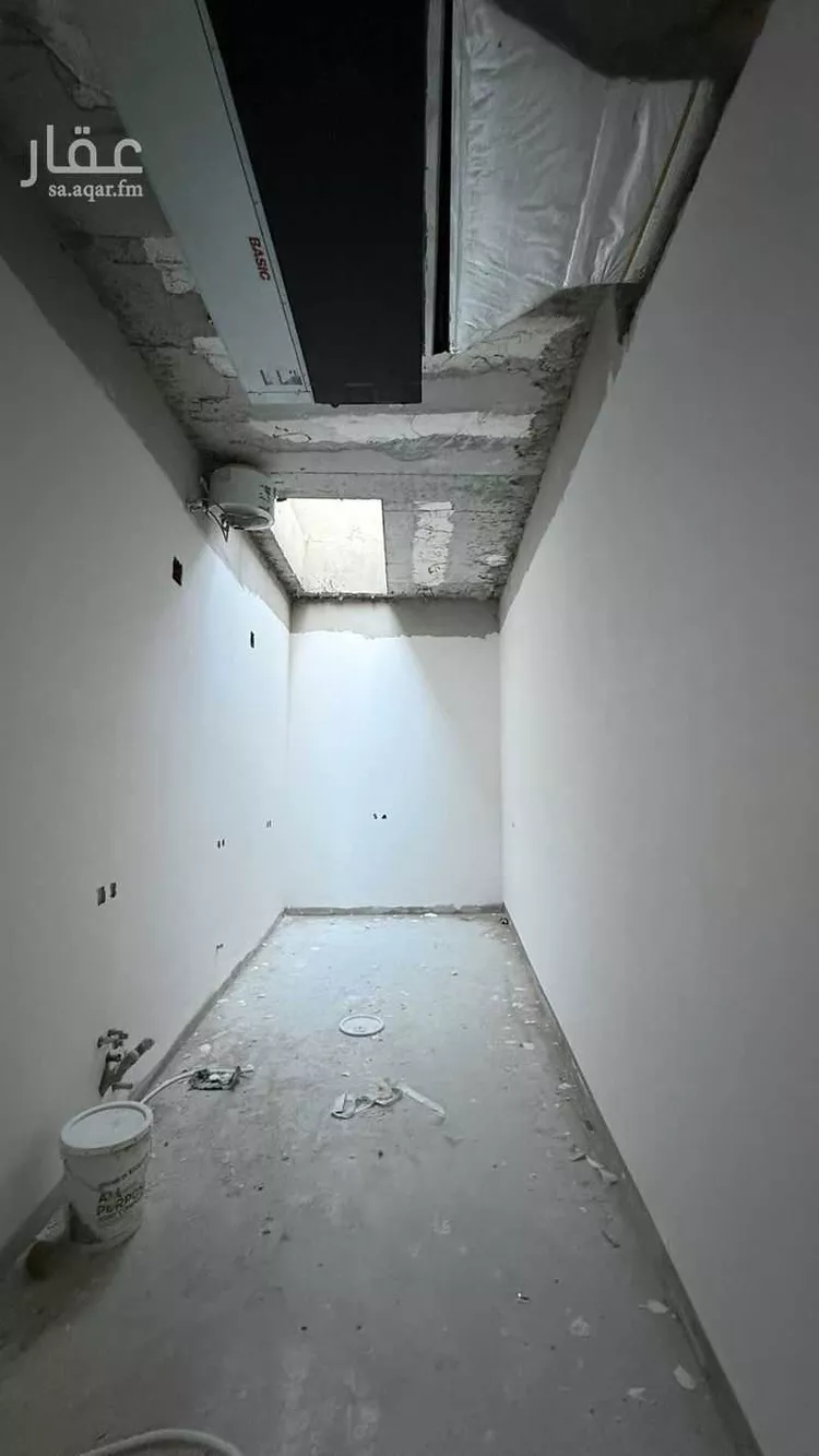 فيلا للبيع في شارع عبدالجبار بن الورد, حي المهدية, مدينة الرياض, منطقة الرياض 18