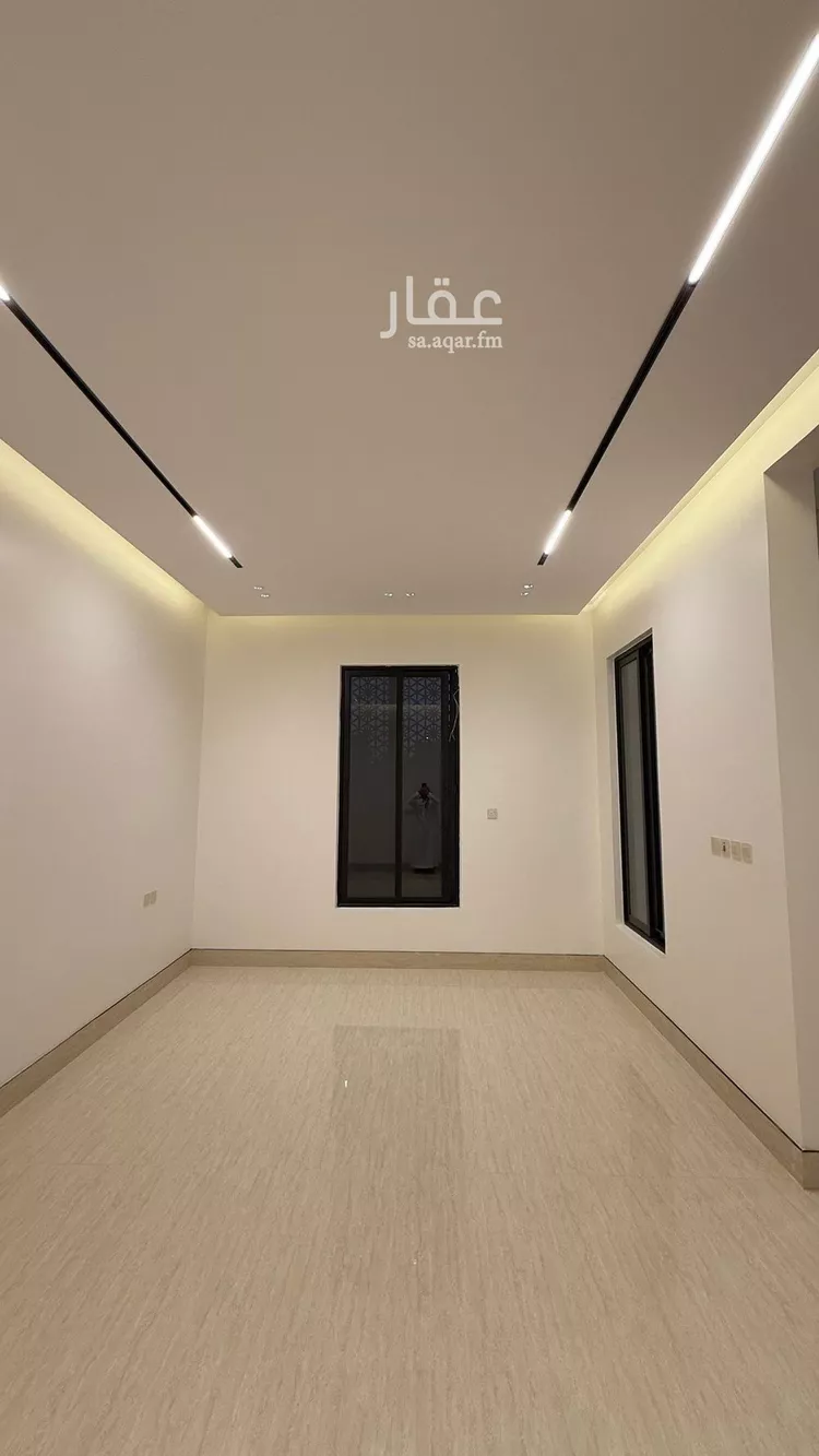 فيلا للبيع في شارع عبداللطيف بن المبارك, حي المهدية, مدينة الرياض, منطقة الرياض صورة 4