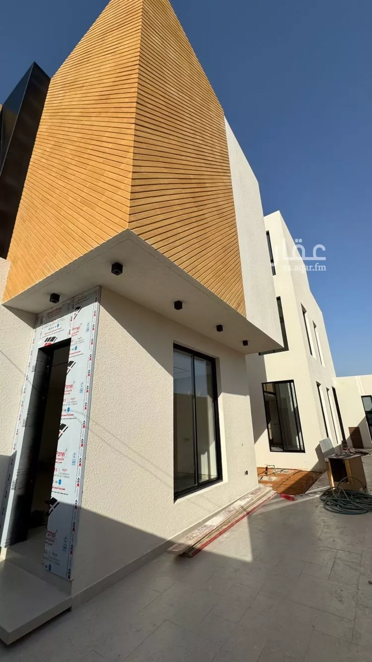 فيلا للبيع في شارع أبي زرعة الهمذاني, حي المهدية, مدينة الرياض, منطقة الرياض صورة 2