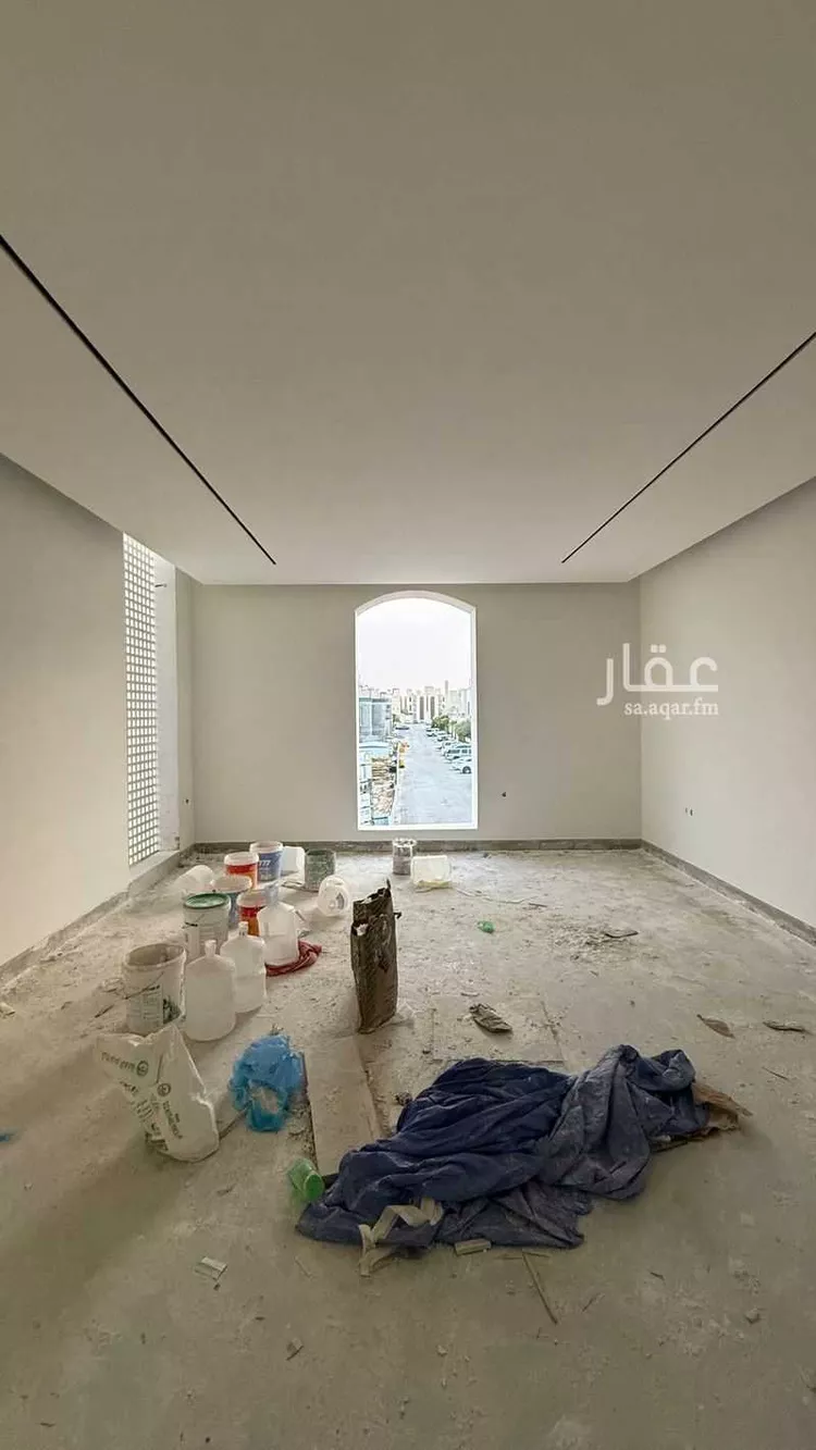 فيلا للبيع في شارع عبدالجبار بن الورد, حي المهدية, مدينة الرياض, منطقة الرياض 15