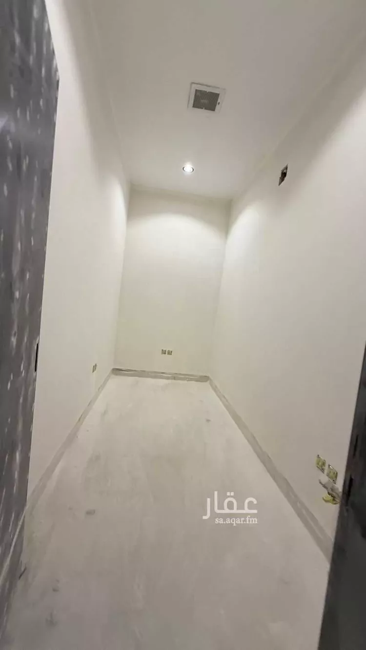 فيلا للبيع في شارع عبدالجبار بن الورد, حي المهدية, مدينة الرياض, منطقة الرياض 18