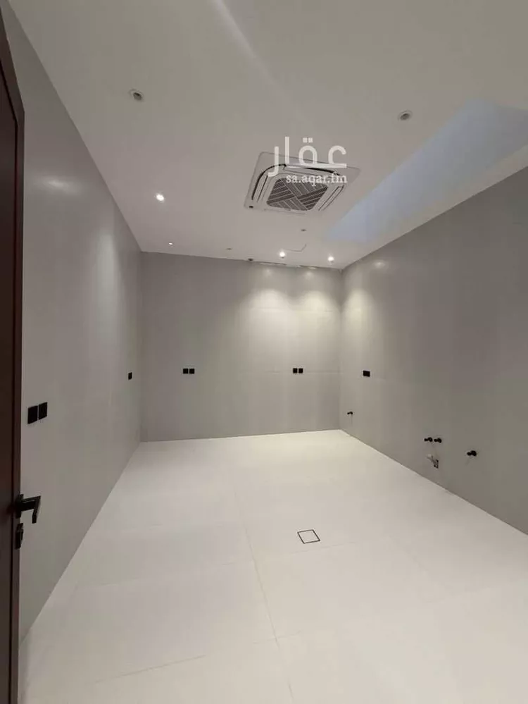 فيلا للبيع في شارع عبدالجبار بن الورد, حي المهدية, مدينة الرياض, منطقة الرياض 8