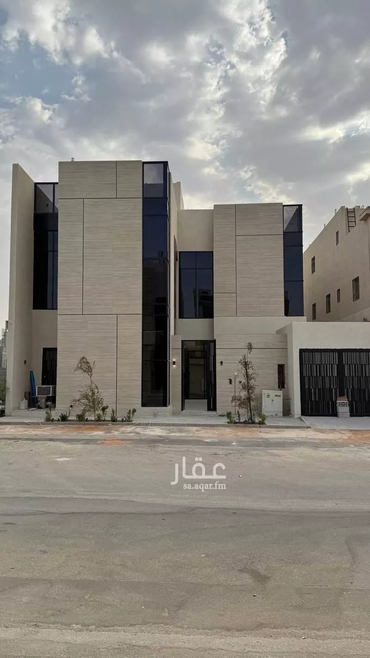 Villa for Sale in Riyadh Al Mahdiyah