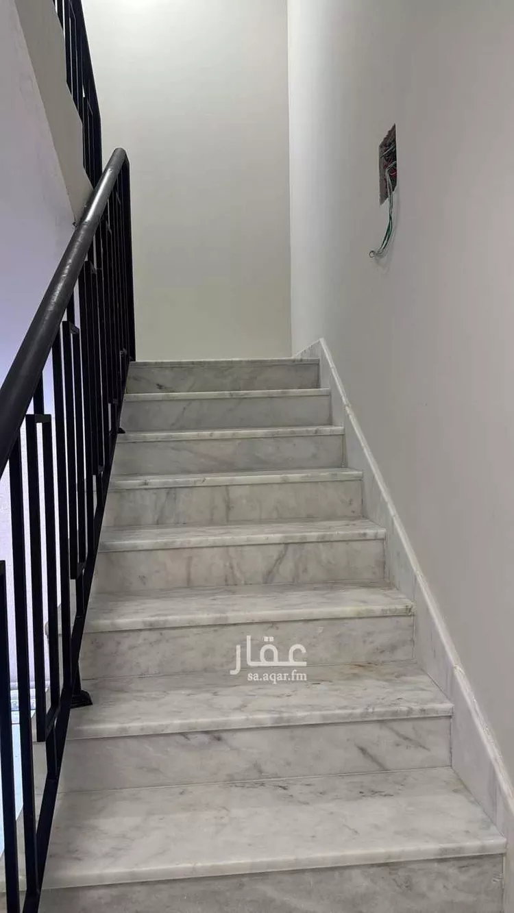 دور للبيع في شارع محمد المصلح, حي السعادة, مدينة الرياض, منطقة الرياض