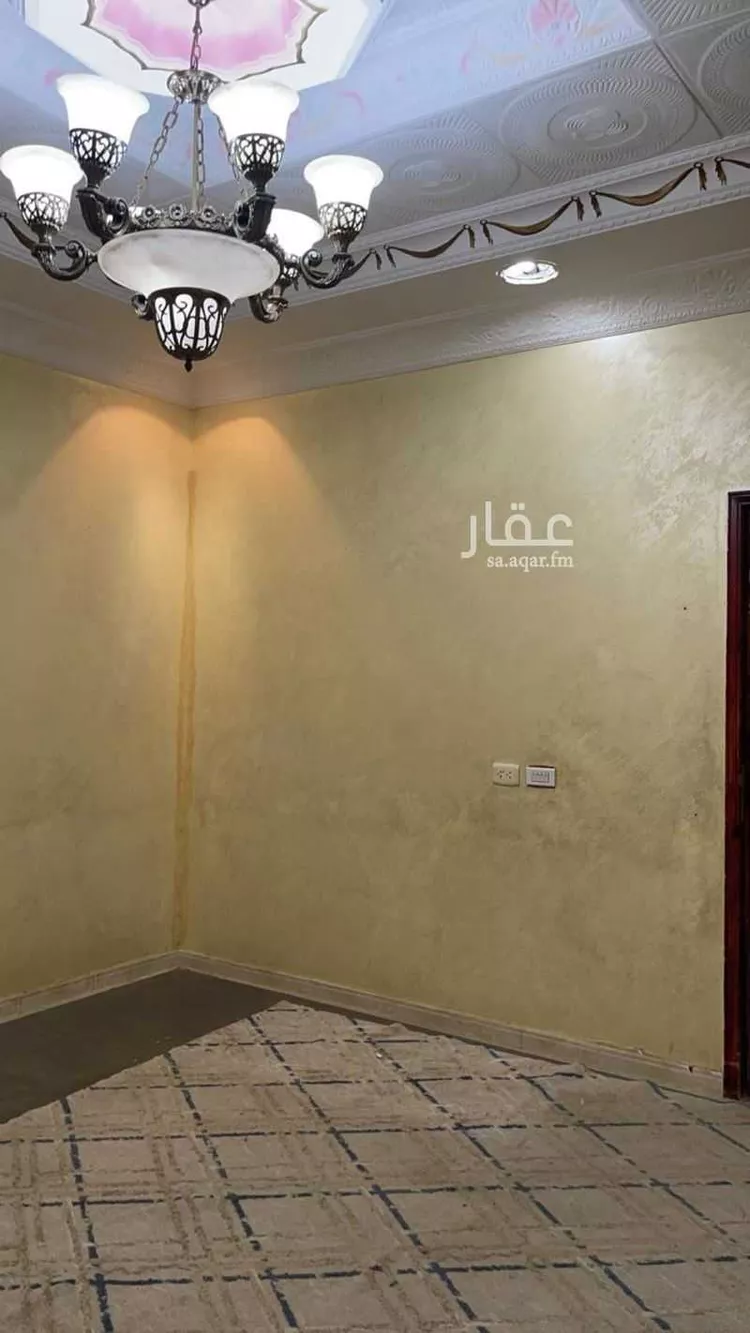 بيت للبيع في طريق الملك عبدالله ، حي الفيصلية ، القريات ، القريات صورة 3