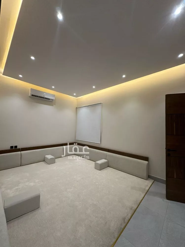 Floor for Sale in Riyadh Al Munsiyah 8