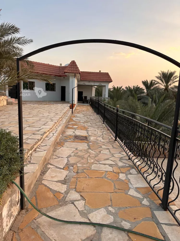 استراحة للبيع في شارع العماريه 158, حي مزارع وادى العماريه, مدينة مزارع وادى العماريه, منطقة الرياض 8