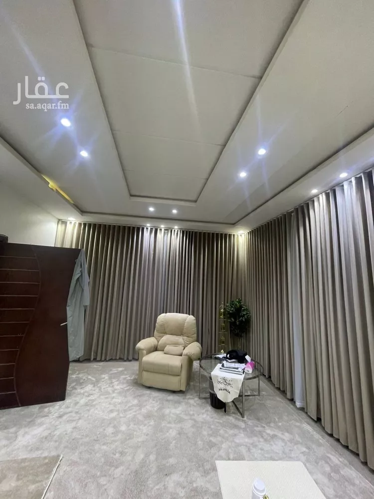 فيلا للبيع في شارع أبي ظاهر, حي الرمال, مدينة الرياض, منطقة الرياض صورة 2