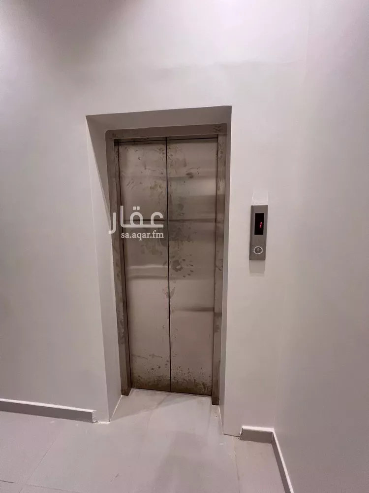 فيلا للبيع في شارع رقم 476, حي المونسية, مدينة الرياض, منطقة الرياض صورة 2
