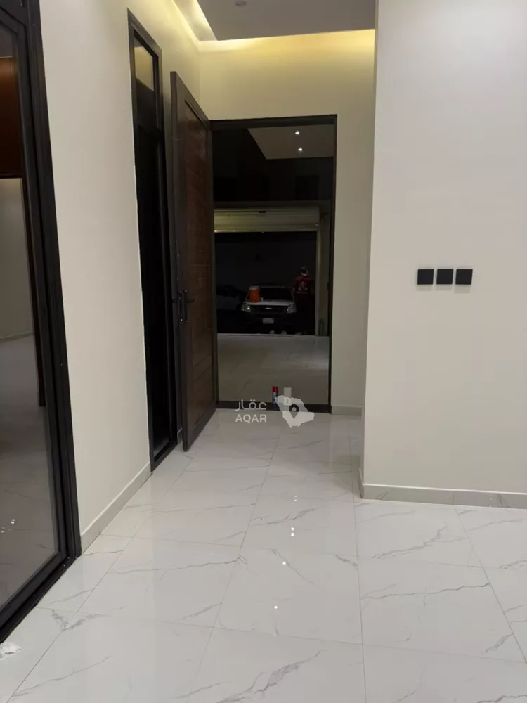 Floor for Rent in Riyadh Ar Rimal 23