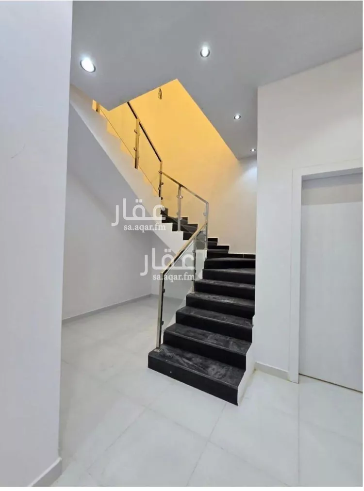 فيلا للإيجار في شارع الربع الخالي, حي الجنادرية, مدينة الرياض, منطقة الرياض صورة 5