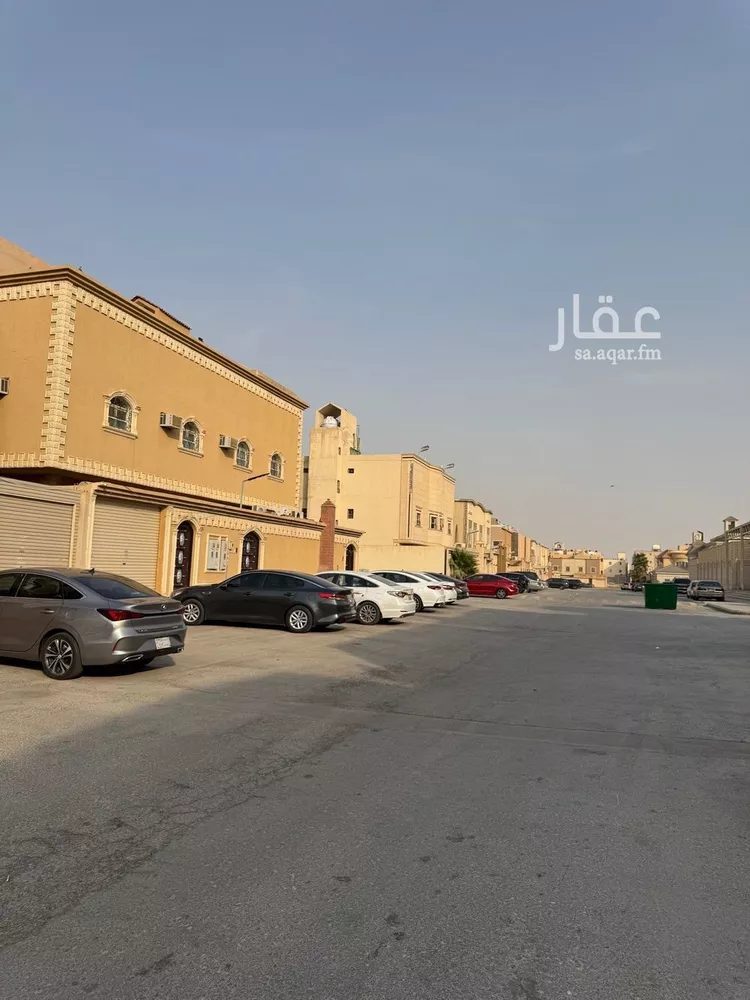 فيلا للبيع في شارع رقم 367, حي ظهرة لبن, مدينة الرياض, منطقة الرياض صورة 2