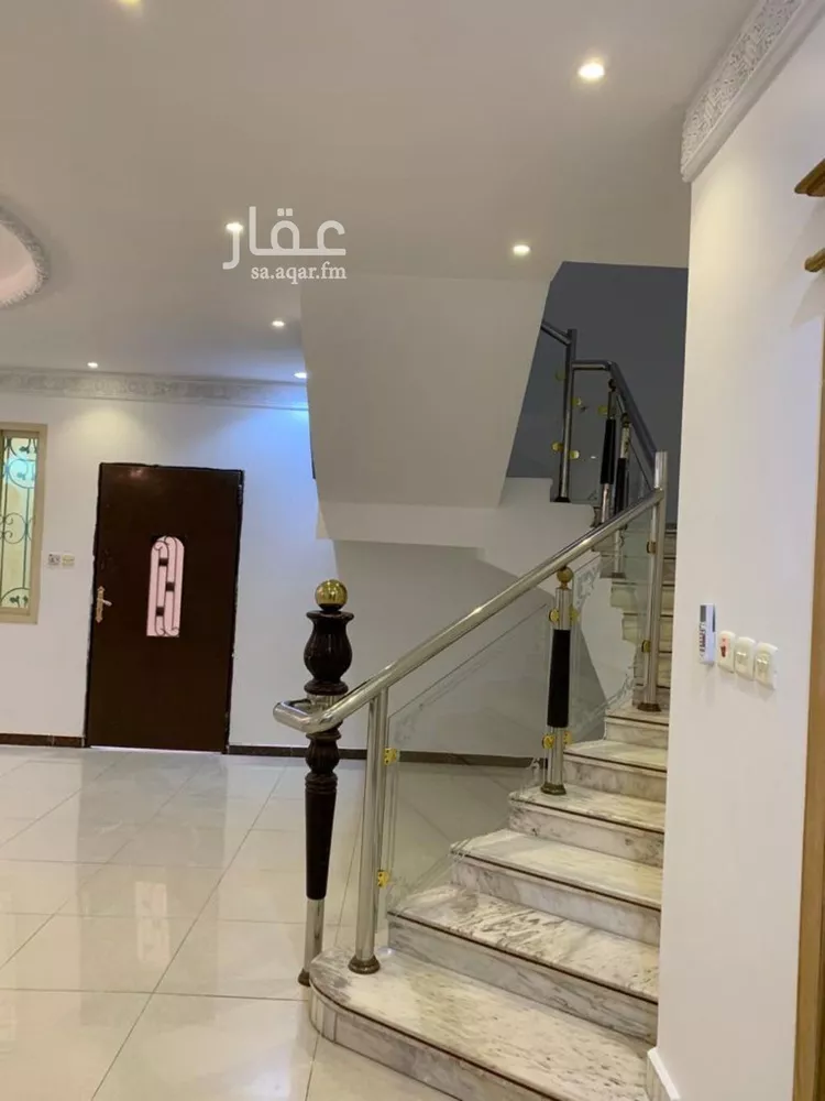 فيلا للبيع في شارع عبدالرحمن بن سلمة, حي المونسية, مدينة الرياض, منطقة الرياض صورة 5