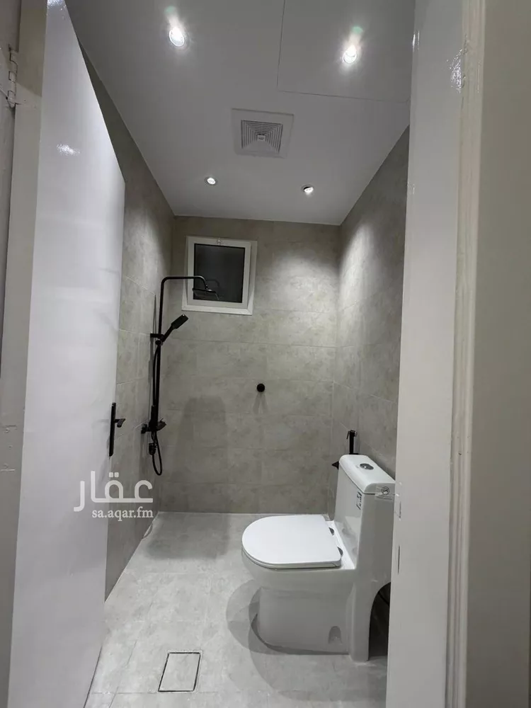 Floor for Rent in Riyadh Al Munsiyah