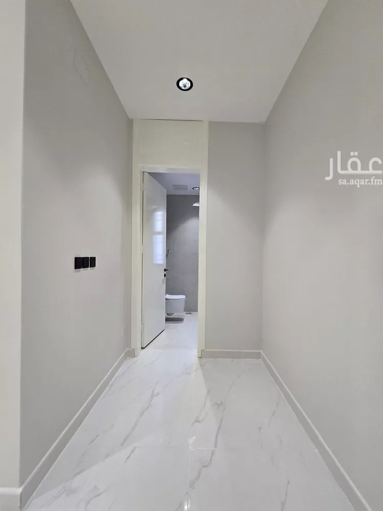 فيلا للبيع في شارع ابن الجميل, حي وادي جليل, مدينة الطائف, منطقة مكة المكرمة صورة 2